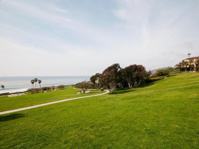 23731 Mariner Dr - Photo 5 of 21