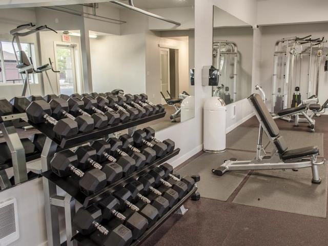 2024 Ne Terre View Dr - Photo 5 of 18