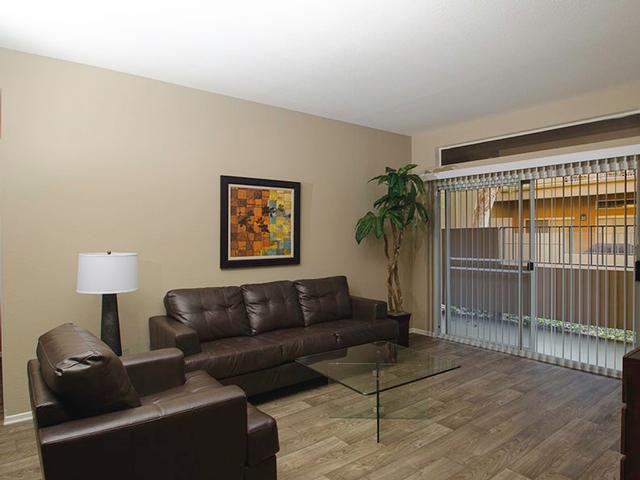 1380 Village Way - Photo 5 of 19