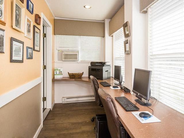 640 Wycliffe Dr - Photo 2 of 21