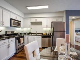 10407 Magnolia Blvd - Photo 1 of 1