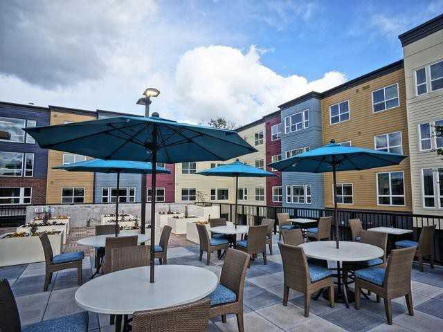 8945 Sw Ash Meadows Cir - Photo 2 of 25