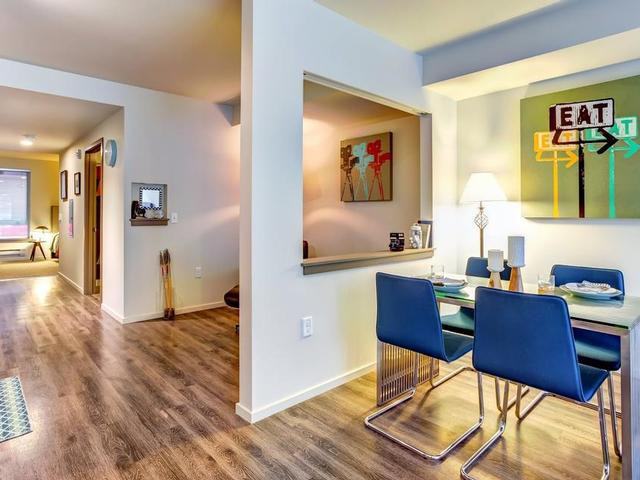 206 5th Ave N - Photo 5 of 50