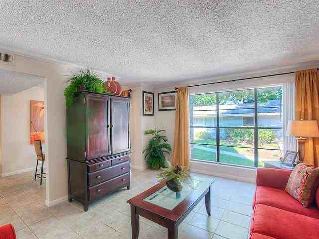 4515 Gardendale St - Photo 2 of 16