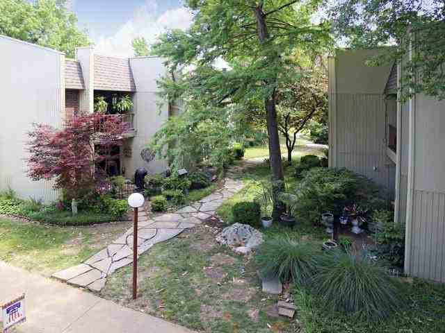 4700 E 54th St - Photo 4 of 18