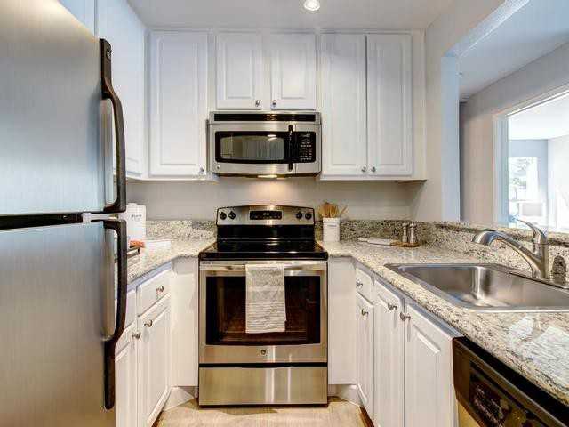 750 N King Rd - Photo 3 of 20