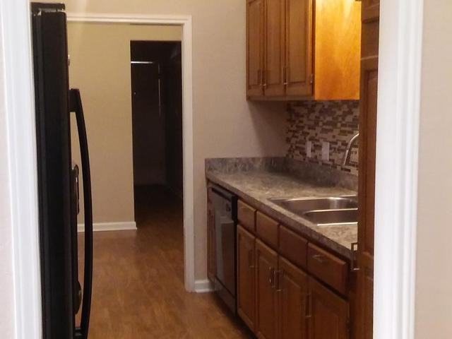 3500 Boyd Ave - Photo 2 of 24