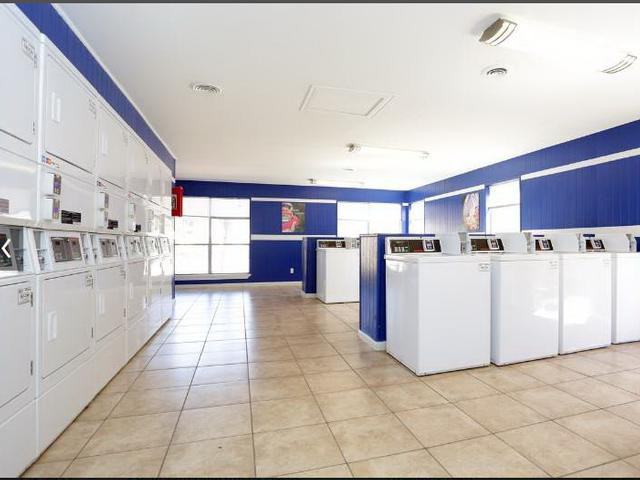 2735 E 8th St - Photo 5 of 27