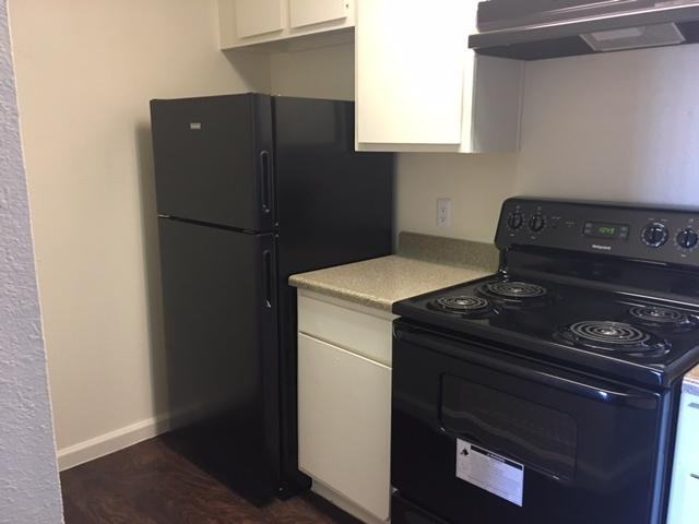 4330 North Grandview Avenue - Photo 3 of 26