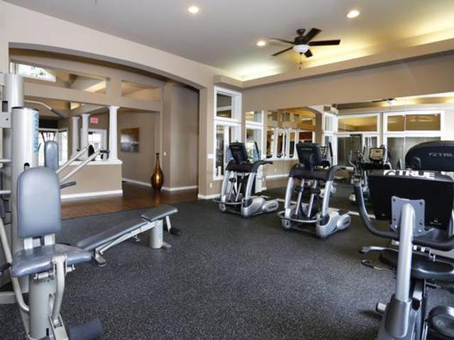 13118 Meridian E - Photo 6 of 33