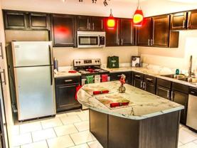 8336 S Lewis Ave - Photo 1 of 1