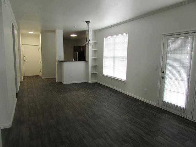 727 E 600 S - Photo 2 of 23