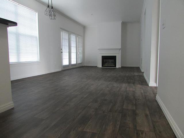 727 E 600 S - Photo 2 of 23