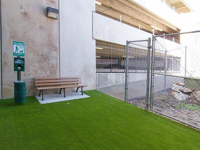 727 E 600 S - Photo 5 of 23