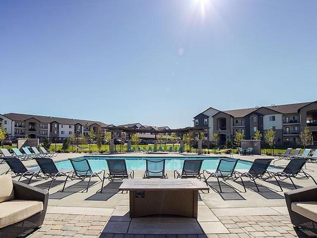 3560 Midland Dr - Photo 4 of 28