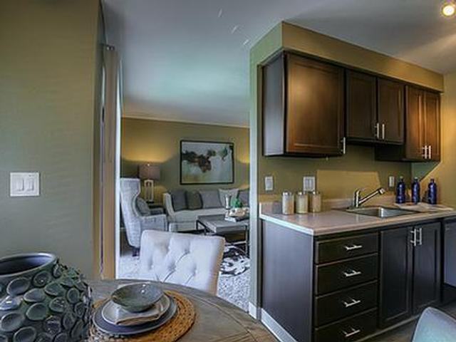 20121 Se Stark St - Photo 6 of 28