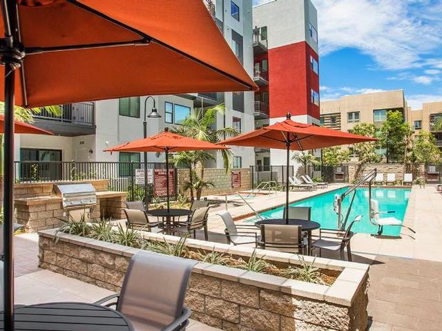 21021 Erwin Street - Photo 3 of 32