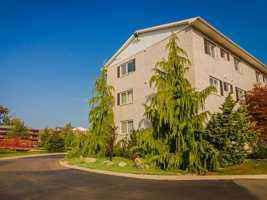 featured image of 1147 West Grand River Avenue