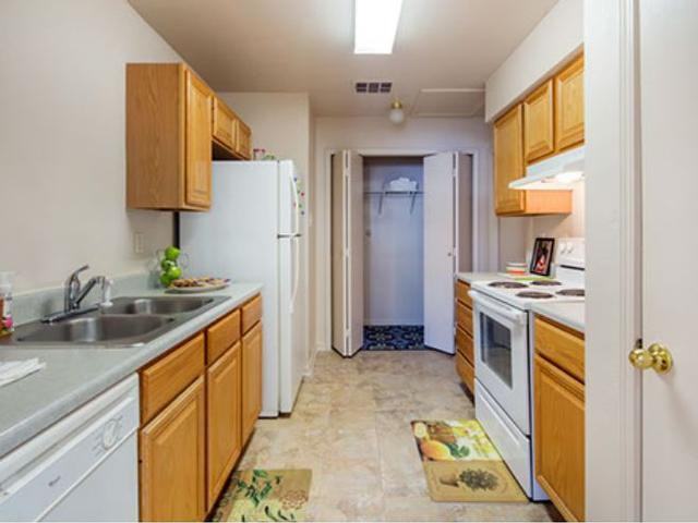 2254 Brian Mcelroy Dr - Photo 2 of 7