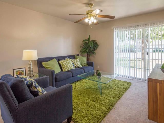 2254 Brian Mcelroy Dr - Photo 3 of 7