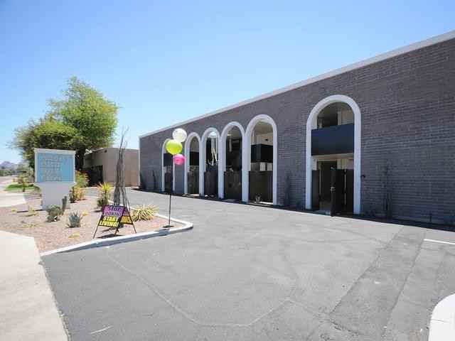 1637 E Missouri Ave - Photo 3 of 23