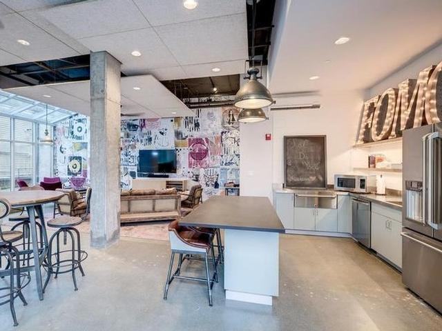 4751 12th Ave Ne - Photo 5 of 8