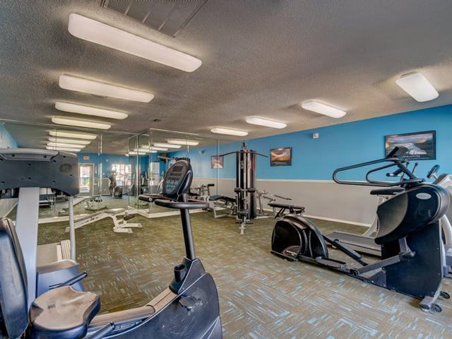 1802 Wimbledon Oaks Ln - Photo 3 of 10