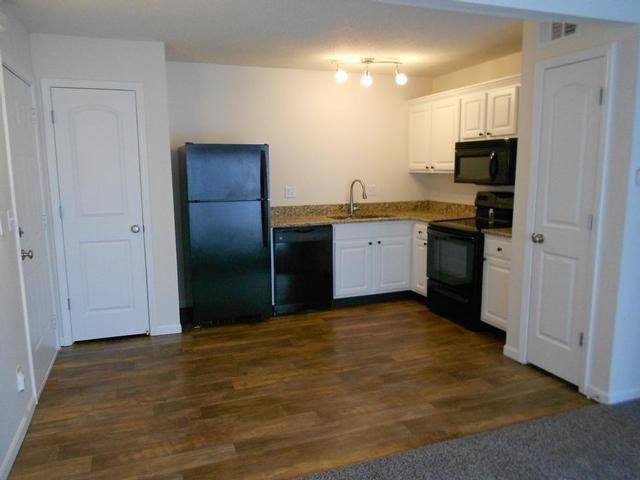 9002 W 64th Ter - Photo 3 of 13
