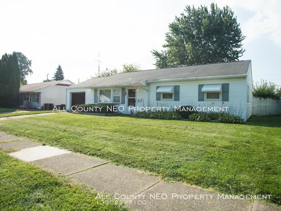 2740 22nd St NE - Photo 2 of 12