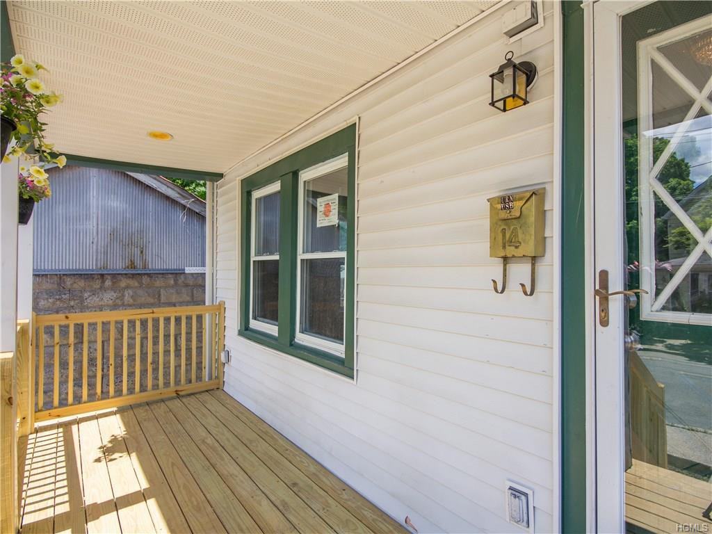 14 Muller Ave - Photo 2 of 14