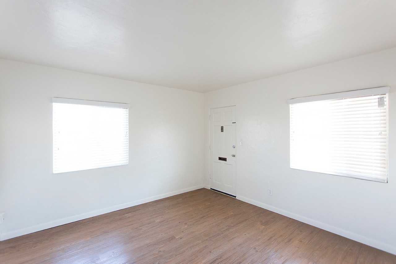 5044 1/2 Saratoga Ave #4923 - Photo 3 of 4