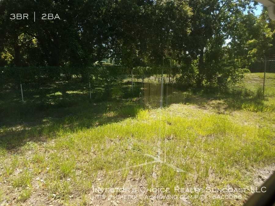 16018 Adobe Dr - Photo 2 of 9