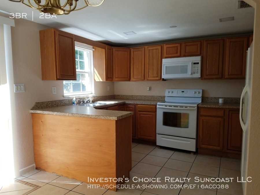 16018 Adobe Dr - Photo 3 of 9