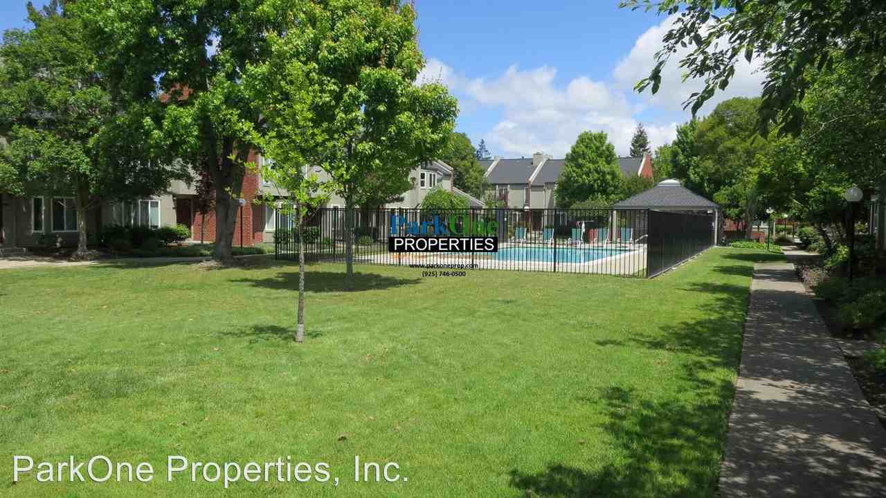 34 Sierra Ln - Photo 3 of 15