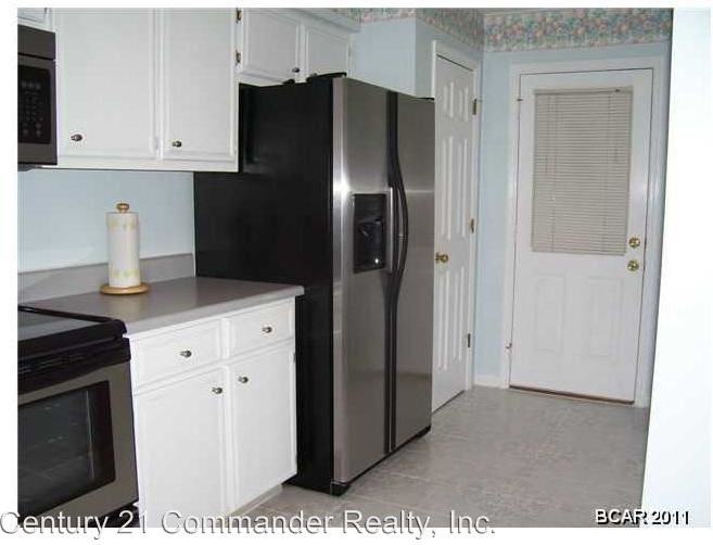 6921 Ross Dr - Photo 3 of 15