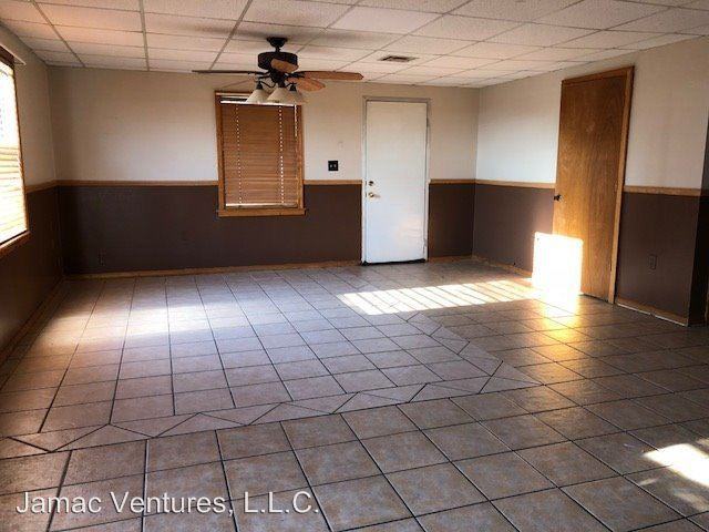 4217 W 3rd St - Photo 3 of 9