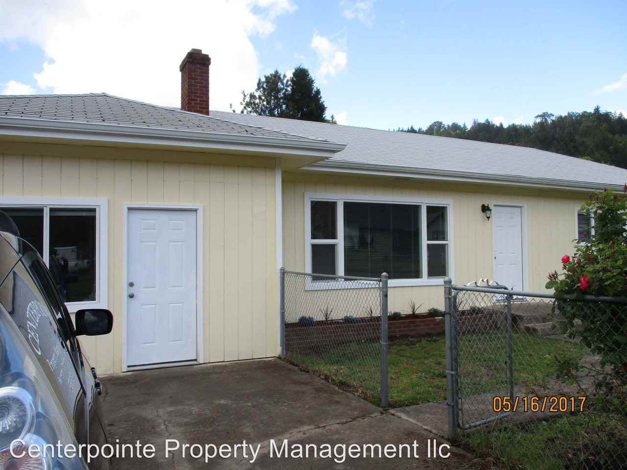 300 Moreland Ave - Photo 2 of 9