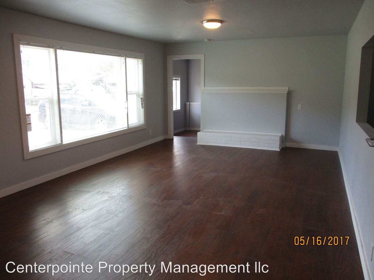 300 Moreland Ave - Photo 3 of 9