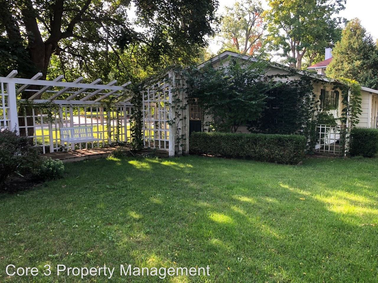 1521 E Grove St - Photo 2 of 19