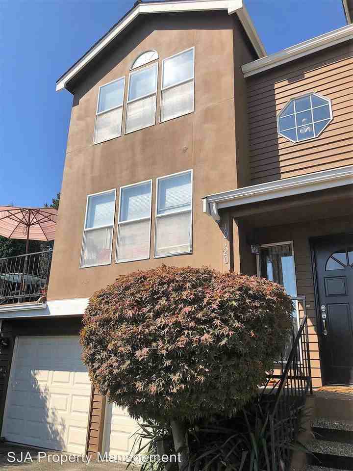 10120 NE 62nd St - Photo 2 of 22