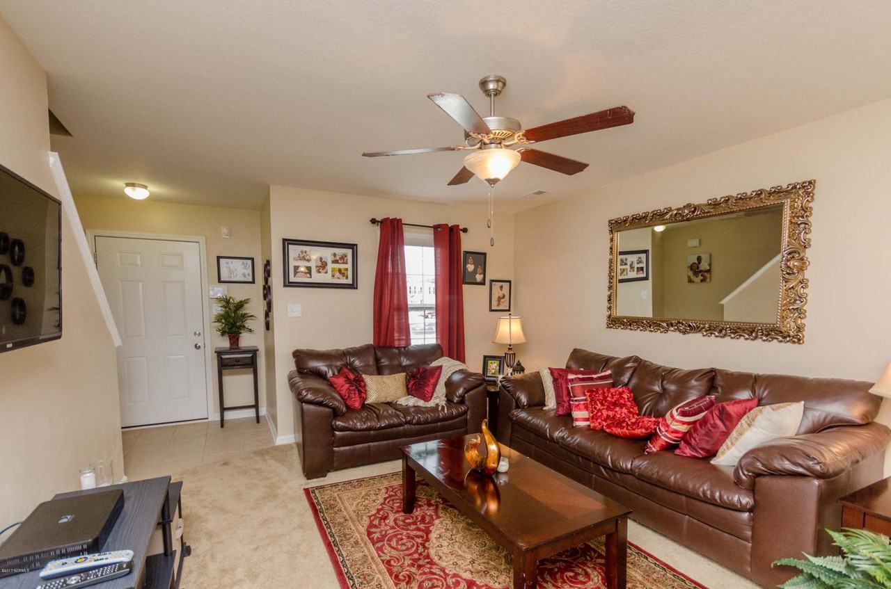 201 Glen Cannon Drive - Photo 3 of 6