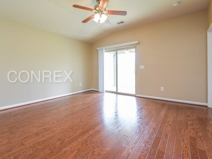 22872 Downing Park Cir - Photo 2 of 8