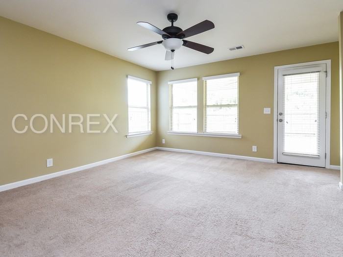 22879 Downing Park Cir - Photo 2 of 8