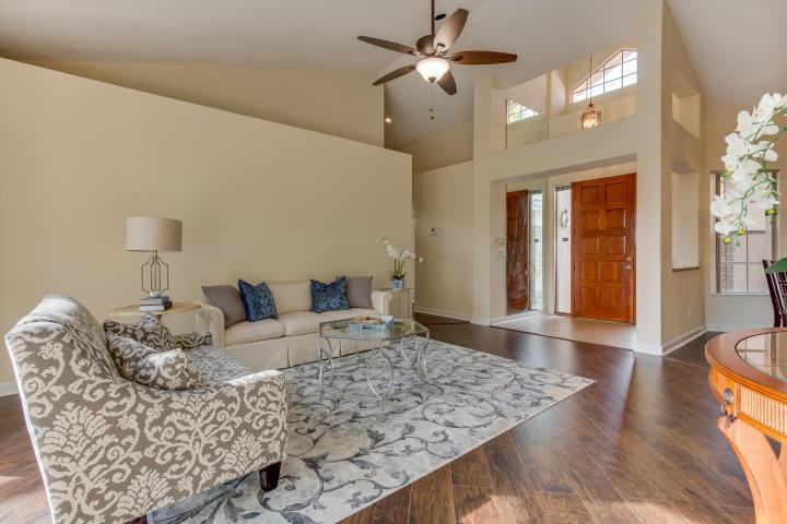 7660 Dorchester Rd - Photo 3 of 24