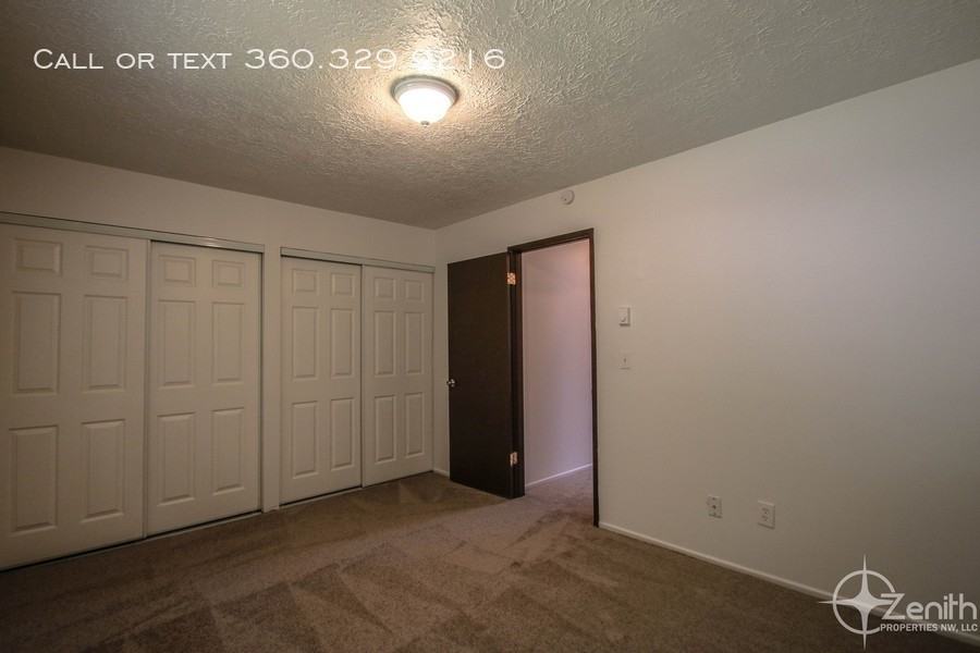 2428 Rossiter Ln - Photo 2 of 12