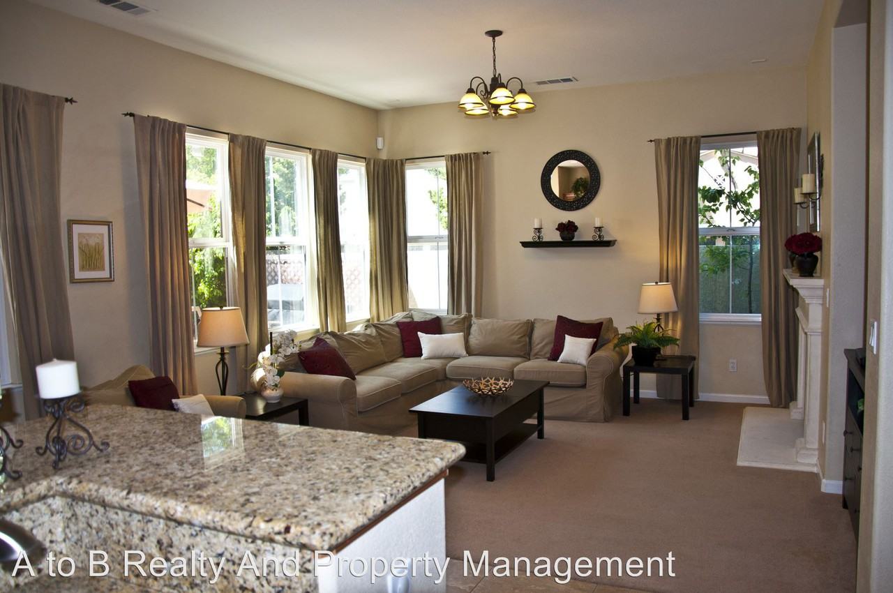 4392 Burdick Ln - Photo 2 of 19