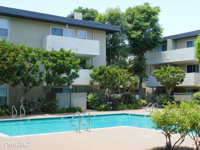 San Regis - Photo 2 of 15