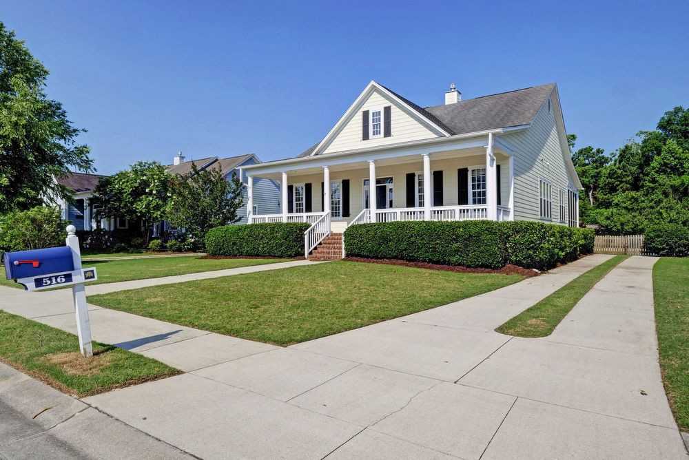 516 Bayfield Dr - Photo 2 of 27