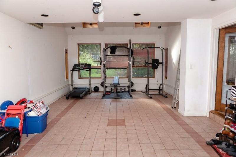 11 Hamilton Terrace - Photo 3 of 20