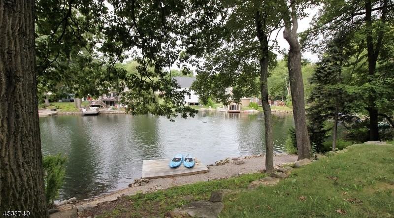 395 Lakeview Ave - Photo 3 of 19